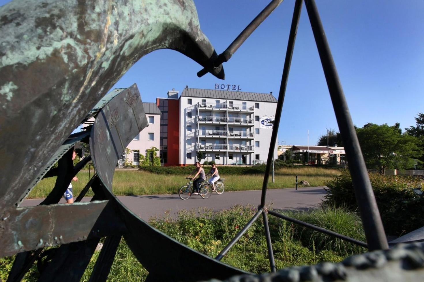 Parkhotel Neubrandenburg Exteriör bild